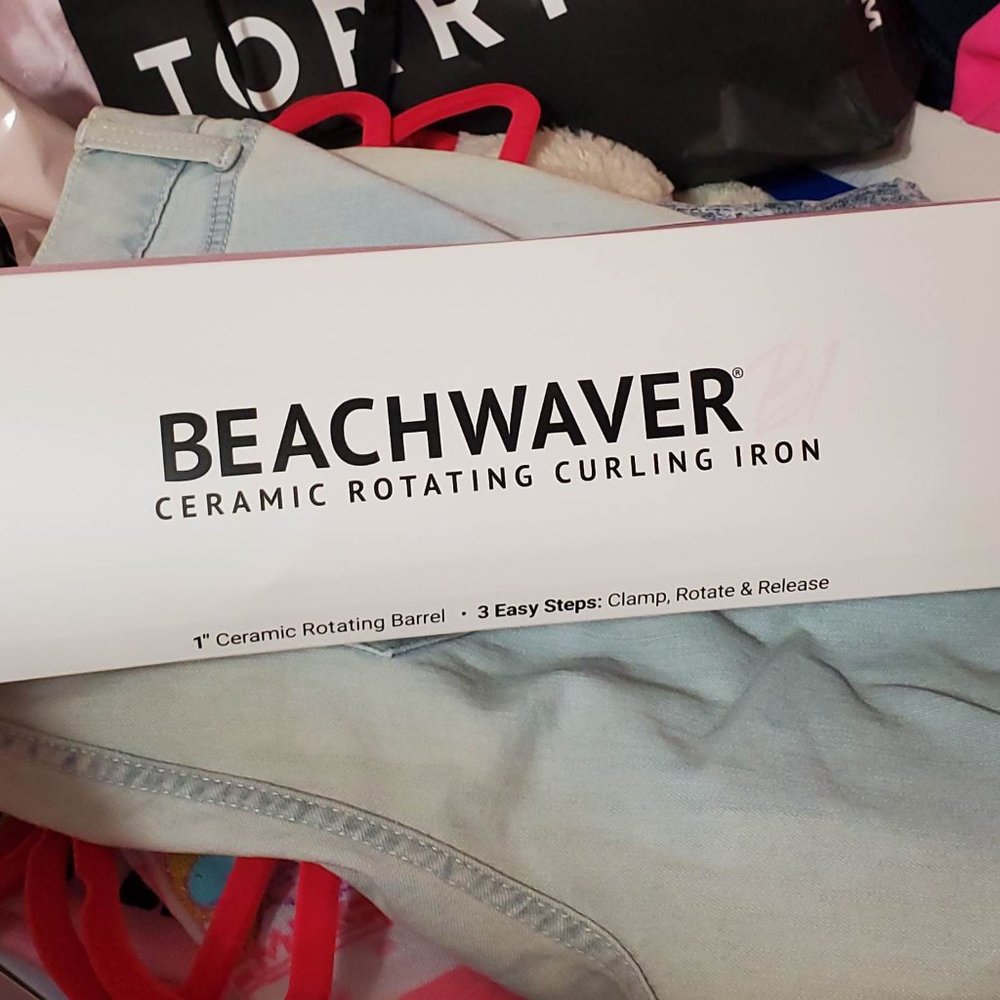 Beachwaver Rainbow Curling Iron